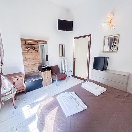 Villa Giove Rooms プラート エクステリア 写真